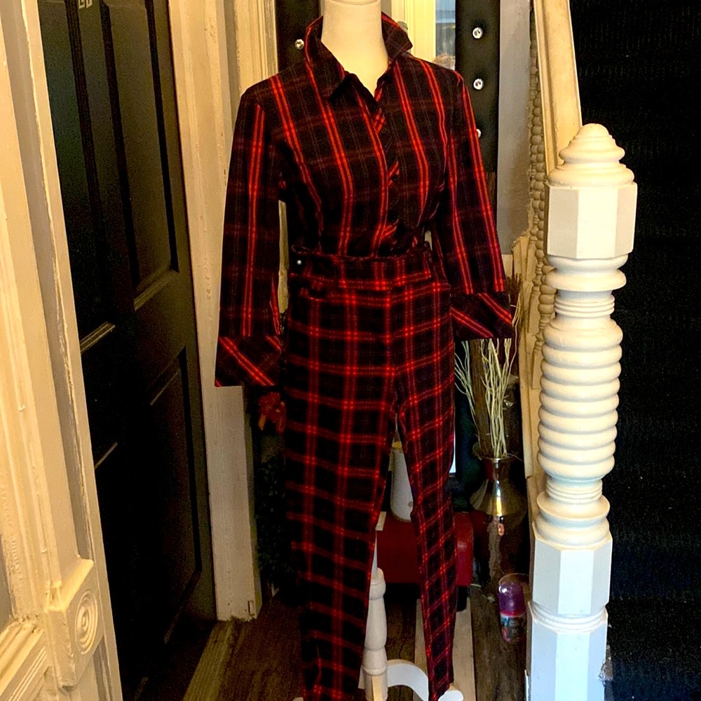 NewYork & Company two piece pants set 7th Avenue Collection.